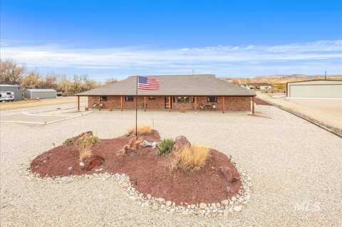 10514 Airpark Loop, Melba, ID 83641