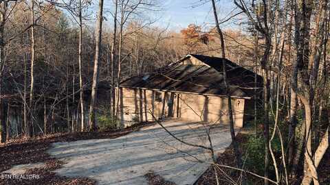 530 Turner Lake Tr, Crossville, TN 38571