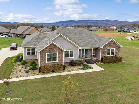 850 Majestic Mountains Blvd, Walland, TN 37886