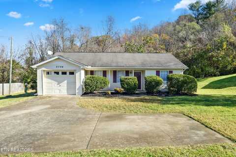 2704 Alice Bell Rd, Knoxville, TN 37917