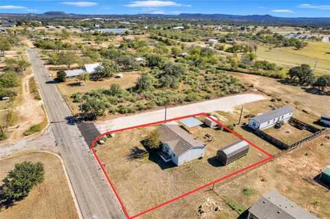 700 Hale ST, Llano, TX 78643