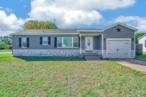 702 NW 31st St, Lawton, OK 73505