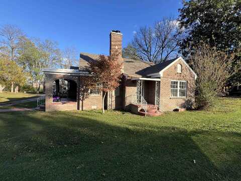 228 S MAPLE, Adamsville, TN 38310