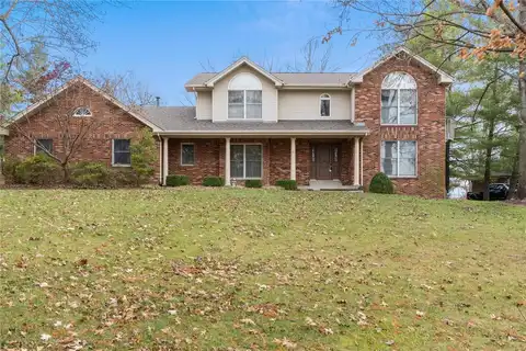 13512 Pine Wood Trail, Saint Louis, MO 63128