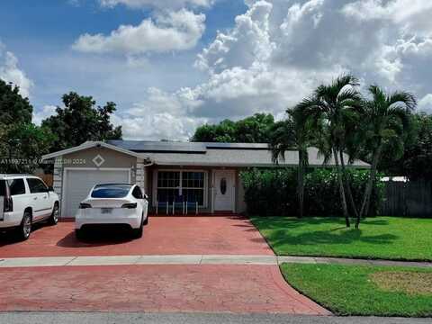 301 NW 83rd Way, Pembroke Pines, FL 33024