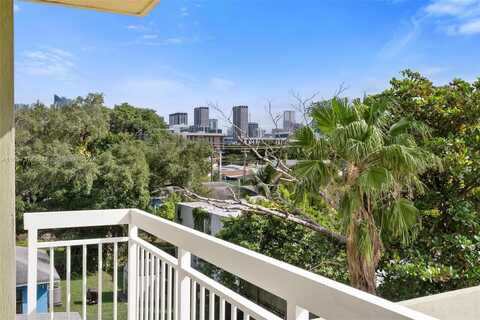 816 NW 11th St, Miami, FL 33136