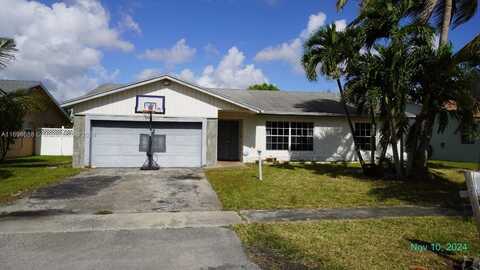 7441 NW 38th Ct, Lauderhill, FL 33319