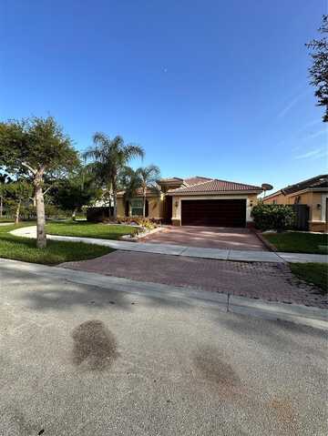 2046 NE 4th Ct, Homestead, FL 33033