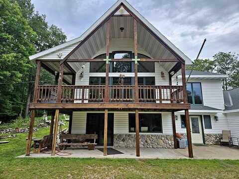 7182 Timber Ln, Lake Tomahawk, WI 54539