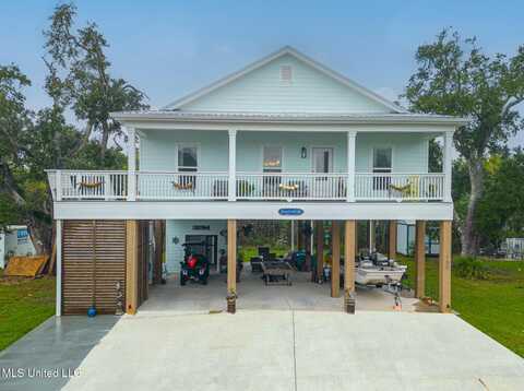 139 Hartsie Drive, Waveland, MS 39576