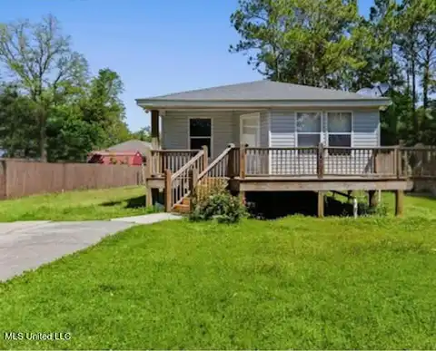 6084 W Clay Street, Bay Saint Louis, MS 39520