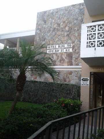 4910 BAY STREET NE, Saint Petersburg, FL 33703