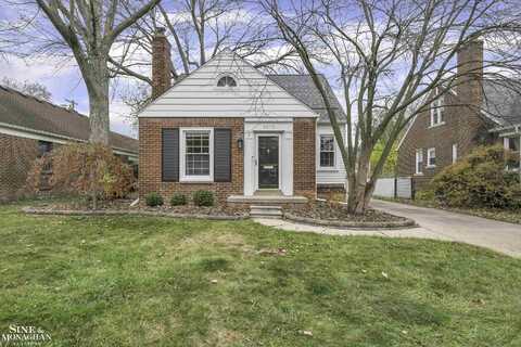 2072 Lancaster, Grosse Pointe Woods, MI 48236