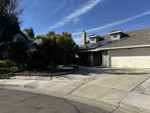 573 Cedarwood CT, LOS BANOS, CA 93635