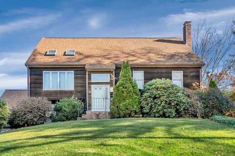 18r Monadnock Ave, Taunton, MA 02780