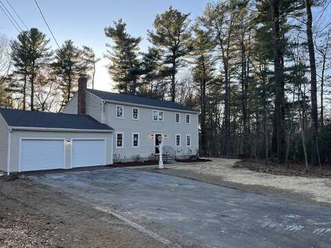 5 West Pine Dr, Walpole, MA 02081