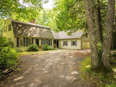 13 Hemlock Drive, Lincolnville, ME 04849