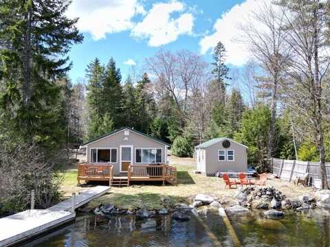 37 Petite Drive, Lincoln, ME 04457