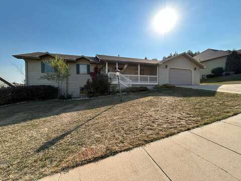 5211 Chateaux Ridge, Rapid City, SD 57702