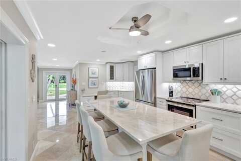 989 E Valley, BONITA SPRINGS, FL 34134