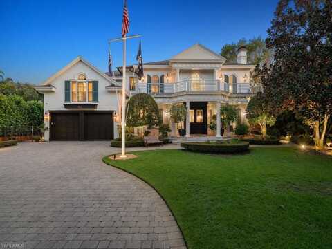 563 3rd, NAPLES, FL 34102