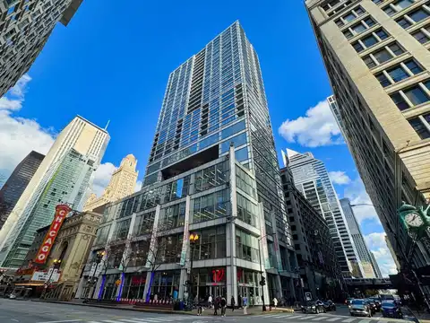 8 E Randolph Street, Chicago, IL 60601