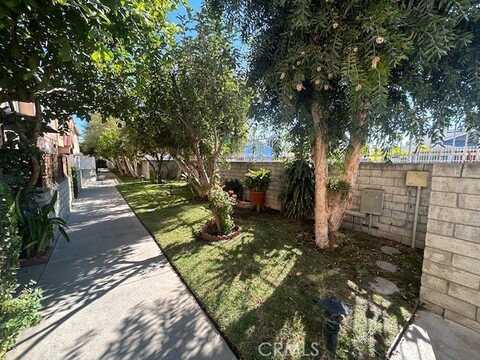 15044 Nordhoff Street, North Hills, CA 91343