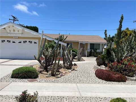 15801 Carrie Lane, Huntington Beach, CA 92647