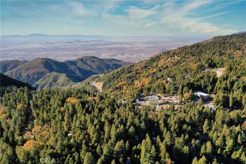 828 Big Oak Road, Crestline, CA 92325