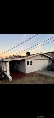 1024 SANFORD Avenue, Wilmington, CA 90744