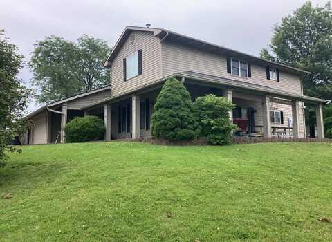 2216 Country Club Drive, Chillicothe, MO 64601