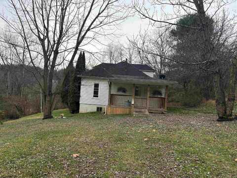 2 Lynch Street, Reynoldsville, WV 26422