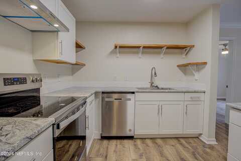 3591 KERNAN Boulevard S, Jacksonville, FL 32224