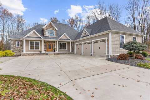 959 NE River Road, Lake Milton, OH 44429