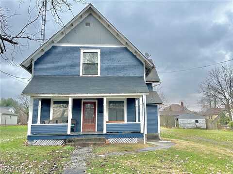 143 Walnut Street, Leetonia, OH 44431