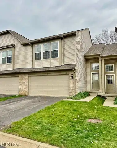 3944 Gardiner Run, Akron, OH 44321