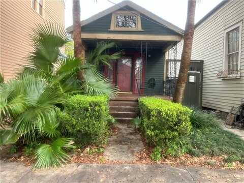 617 MARIGNY Street, New Orleans, LA 70117