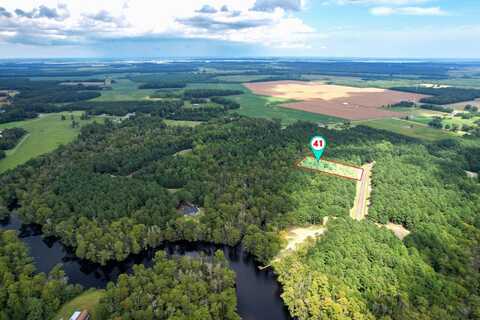 41 Calm Harbor St, Hertford, NC 27944