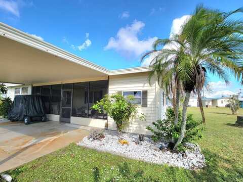 543 Wayfarers Way, Nt Ft Myers, FL 33917