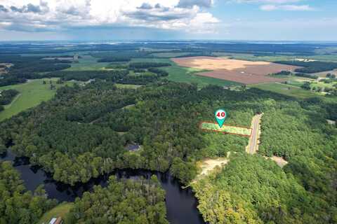 40 Calm Harbor St, Hertford, NC 27944
