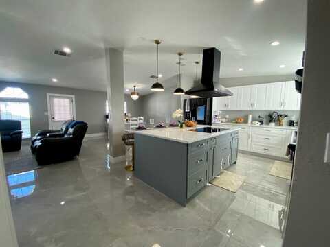 8819 Wellington Drive, Tampa, FL 33635