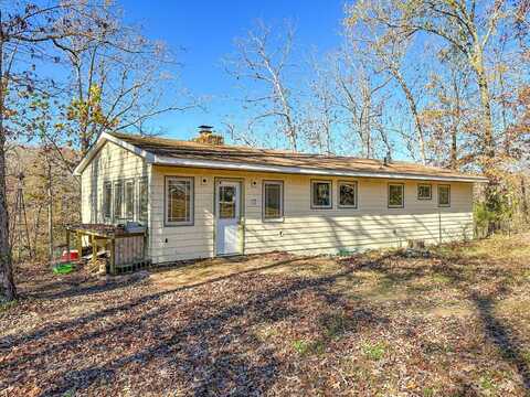 48 E Lakeshore Dr, Williford, AR 72482