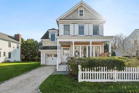 9 Pond Crossing, Southampton, NY 11968