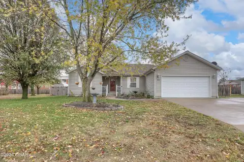 1503 Goldstream Drive, Webb City, MO 64870