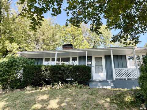 801 16TH Street, Bettendorf, IA 52722