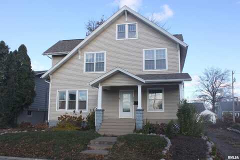 2154 CENTRAL Avenue, Bettendorf, IA 52722