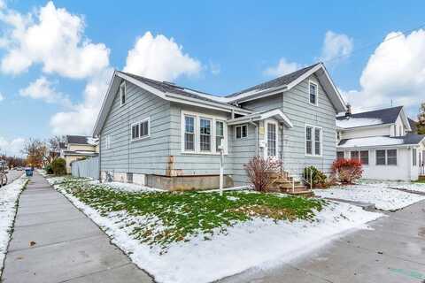 526 W LINCOLN Avenue, OSHKOSH, WI 54901