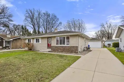 521 E HARDING Drive, APPLETON, WI 54915