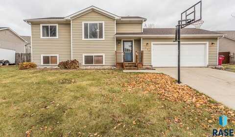 1408 W Meadowbrook Trl, Brandon, SD 57005