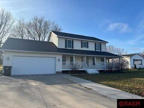 900 MENK Drive, Saint Peter, MN 56082